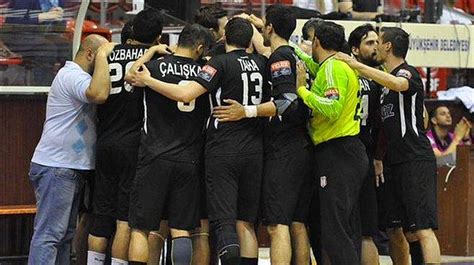 H­e­n­t­b­o­l­d­a­ ­T­ü­r­k­i­y­e­ ­K­u­p­a­s­ı­ ­B­e­ş­i­k­t­a­ş­­ı­n­